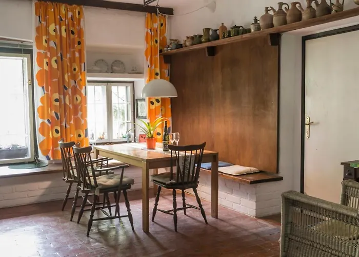 Charming Blacksmith's House @ בוהין