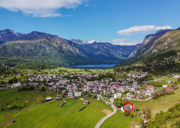 בית נופש Charming Blacksmith's House @