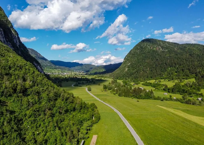 בית נופש Charming Blacksmith's House @