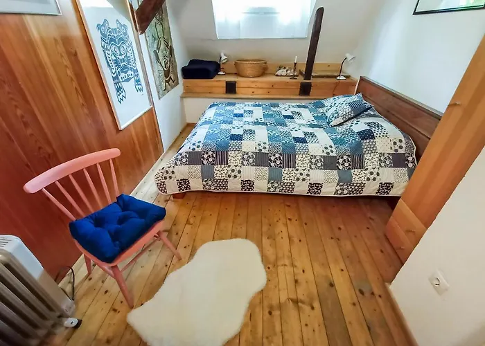 Charming Blacksmith's House @ * בוהין