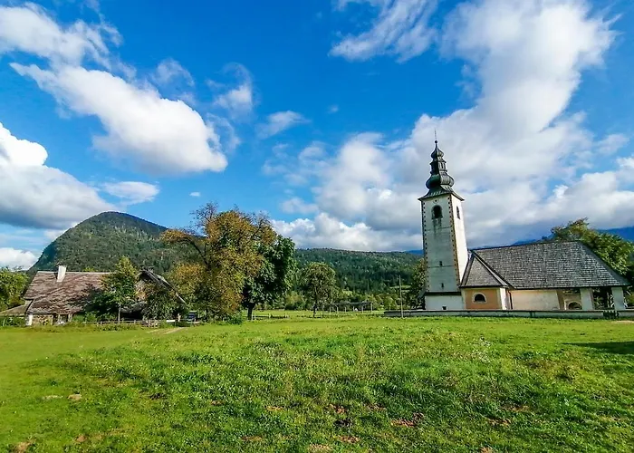 בית נופש Charming Blacksmith's House @